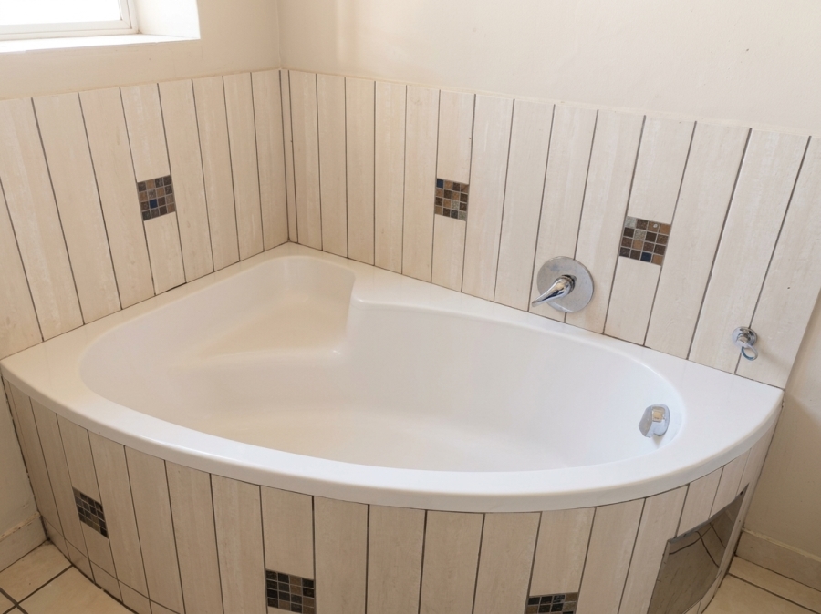 To Let 3 Bedroom Property for Rent in Waterval East North West